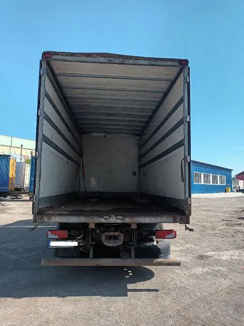 MAN 18.440  Image 3